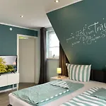 펜션 Bellavita - Mit Grossem Eingezaeuntem Garten - Infrarotsauna - 3 Hunde Willkommen - Badesee 800m Entfernt Walkenried