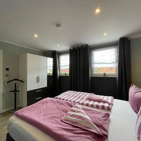 Ferienhaus Bellavita - Mit Großem Eingezäuntem Garten - Infrarotsauna - 3 Hunde Willkommen - Badesee 800m Entfernt *