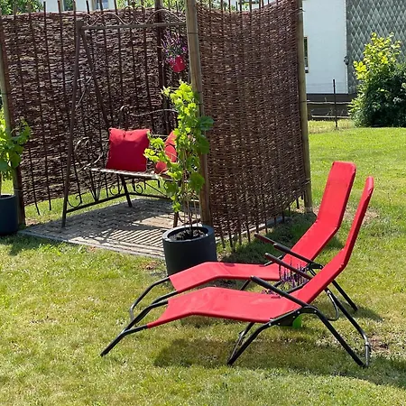 Bellavita - Mit Grossem Eingezaeuntem Garten - Infrarotsauna - 3 Hunde Willkommen - Badesee 800m Entfernt