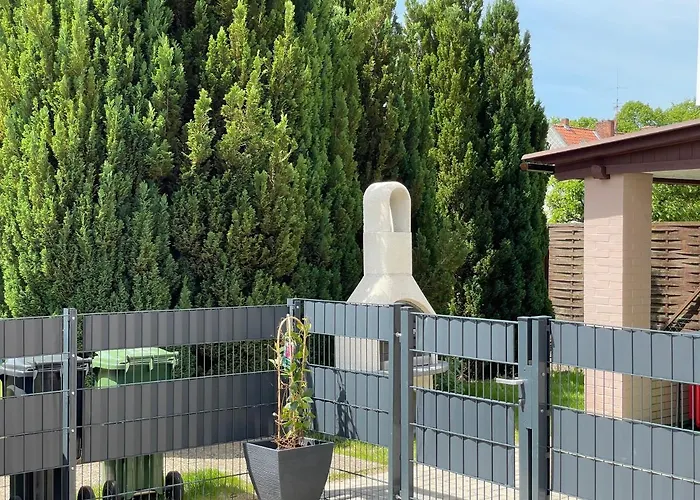 度假居 Bellavita - Mit Grossem Eingezaeuntem Garten - Infrarotsauna - 3 Hunde Willkommen - Badesee 800m Entfernt *