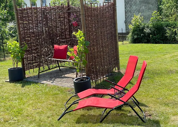 度假居 Bellavita - Mit Grossem Eingezaeuntem Garten - Infrarotsauna - 3 Hunde Willkommen - Badesee 800m Entfernt